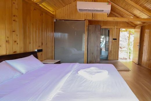 Flamingo Beach Resort Гоа Екстер'єр фото